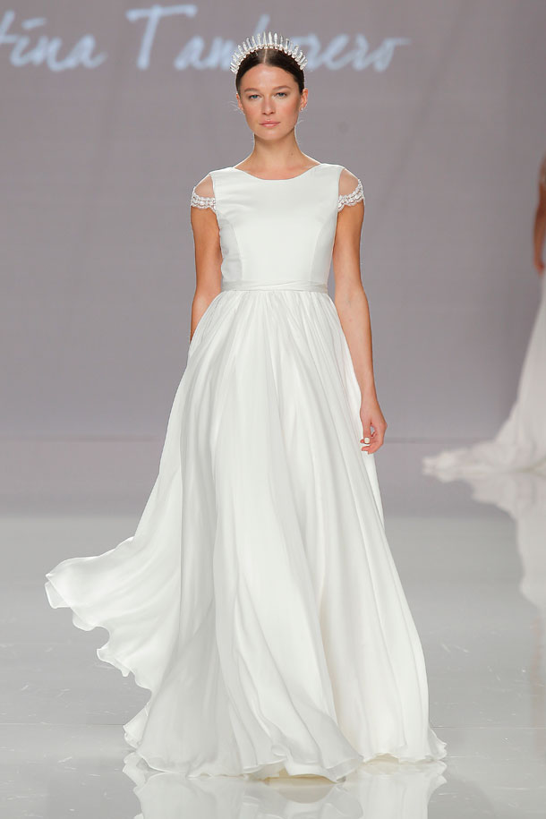 ilovebrides.pt Cristina Tamborero 2018 Barcelona Bridal Fashion Week 2017